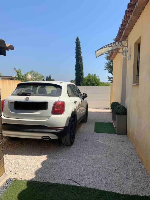 רוקברון-סור-ארז'נס Villa Alisa Avec Piscine Privee מראה חיצוני תמונה